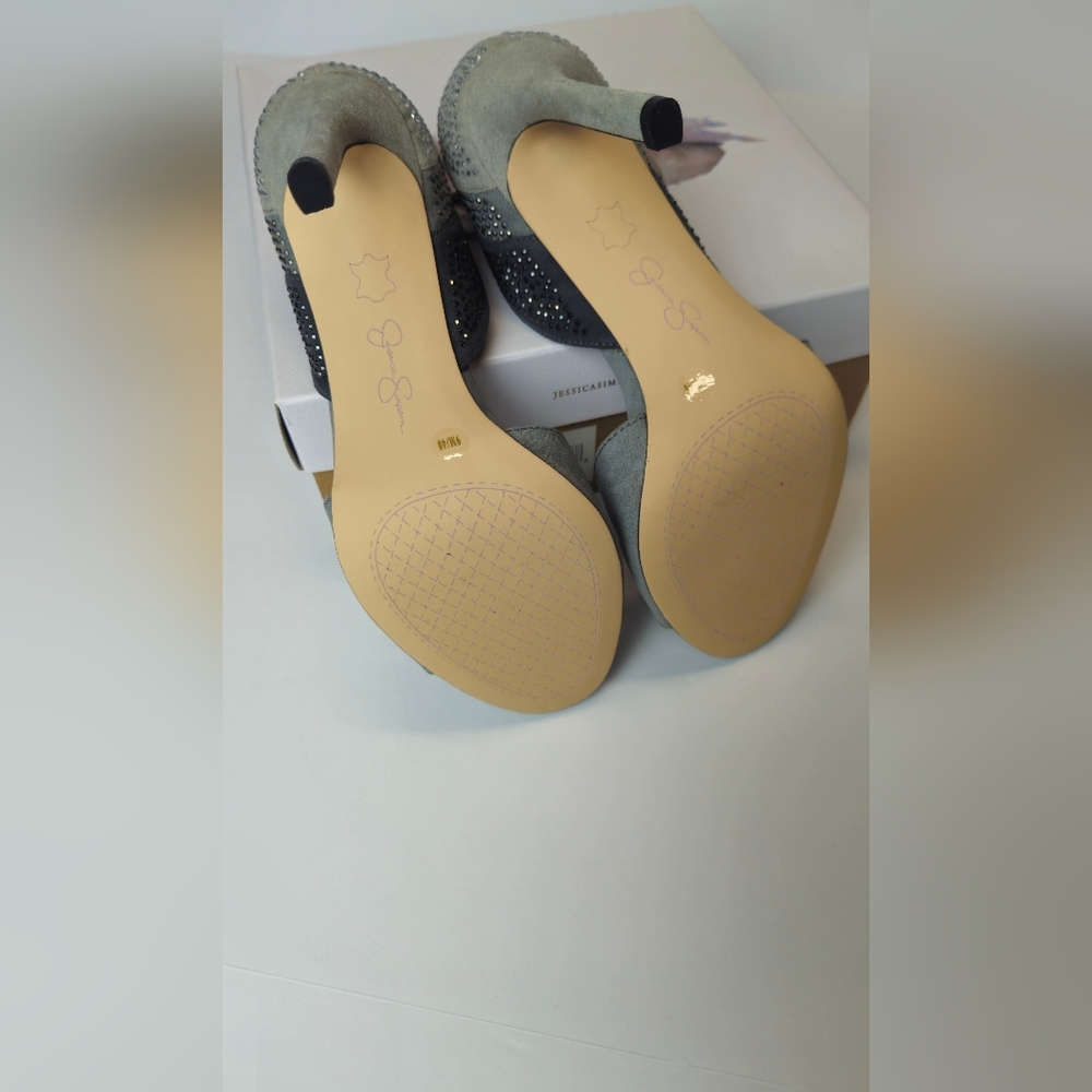 Jessica Simpson Elegant Gray Heels - Picture 9 of 10